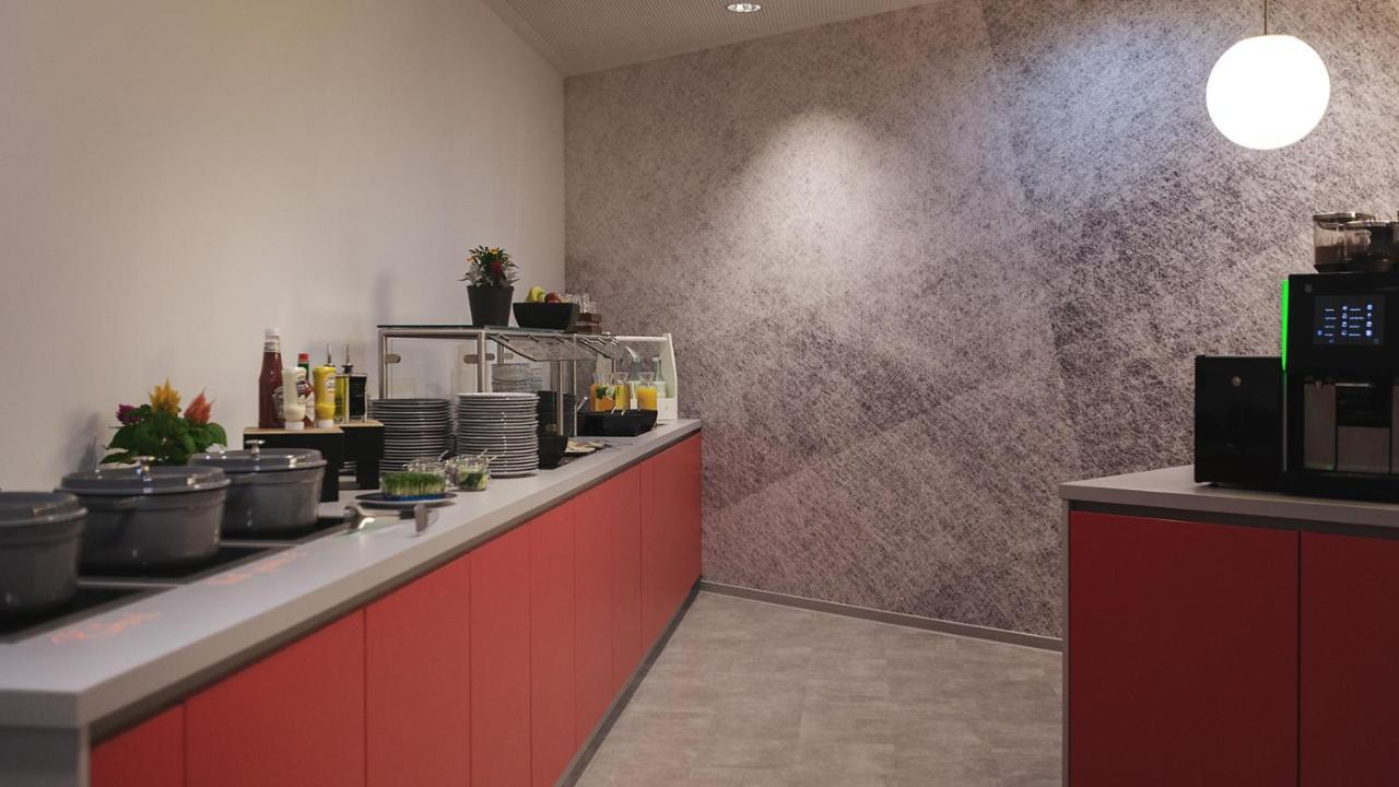 - The Niu, Form Feuerbach By Ihg Stuttgart